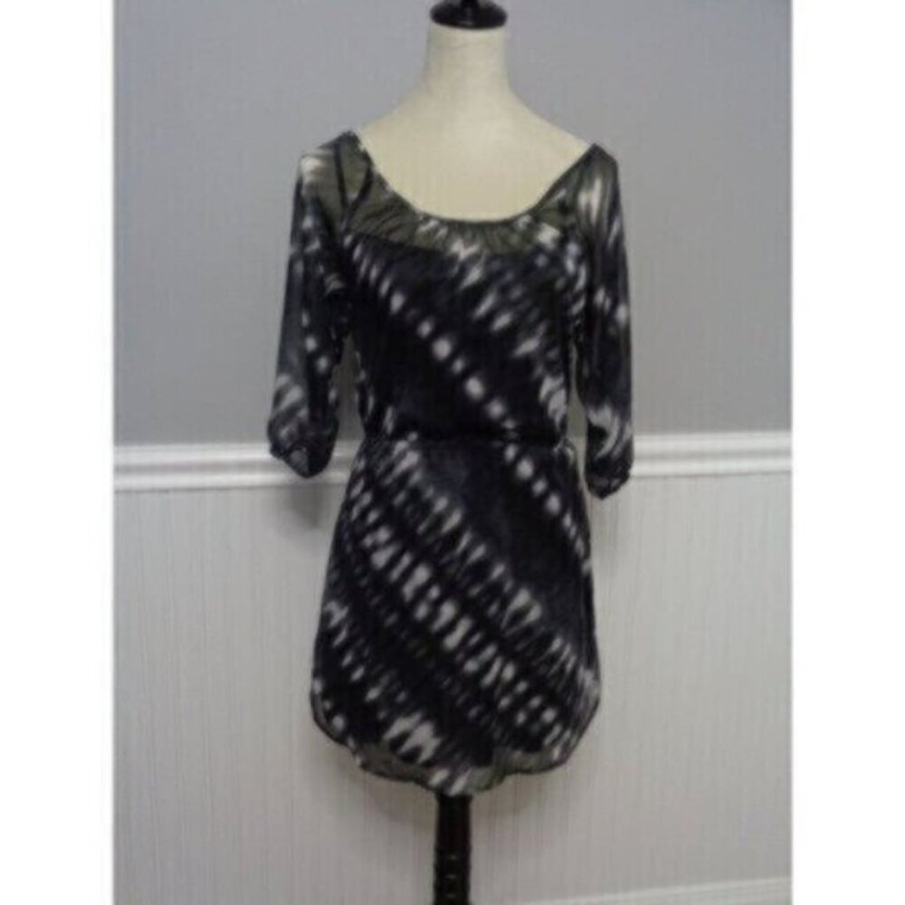 NEW Express women's XS black/white lined one-piece dress